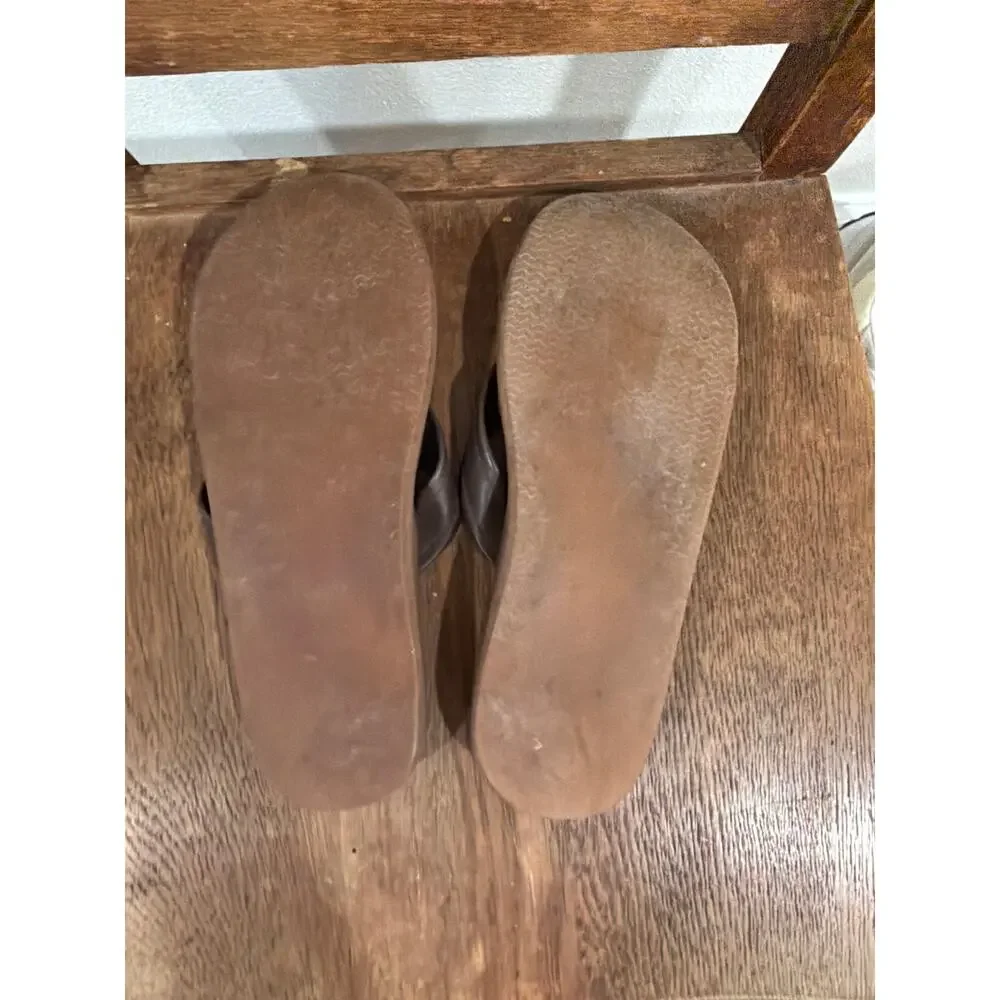Men's Vineyard Vines Brown Leather Flip Flops Size 8